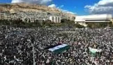 احتفاليات السوريين تعم المدن السورية والعالمية  بذكرى سقوط نظام الأسد