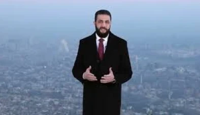 من فوق جبل قاسيون".. الشرع يهنئ السوريين برفع العقوبات عن سوريا