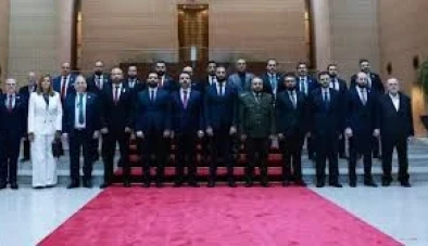 تعديل وزاري مرتقب في سوريا يضع في الاعتبار دمج قسد