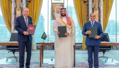 أمريكا تتوقع اتفاقا بشأن مضيق هرمز قريبا وقوى سنية تتحد في اتفاقية دفاع