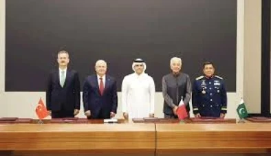 تركيا وقطر وباكستان وإندونيسيا توقع اتفاقا للتعاون الدفاعي