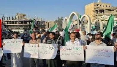 وقفات احتجاجية ضد تدخل دولة الاحتلال في الجنوب السوري