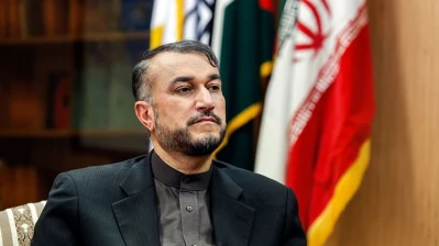 واشنطن تفرض قيود سفر إضافية على وفد وزير الخارجية الإيراني
