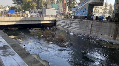 بردى يستعيد رونقه بيد متطوعي "رجعنا يا شام"