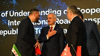 سوريا وتركيا تعيدان تفعيل النقل البري الدولي بينهما بموجب مذكرة تفاهم جديدة
