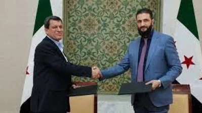 الإدارة الأمريكية تقيل 3 دبلوماسيين بسبب خلافات مع المبعوث لسوريا حول "قسد"