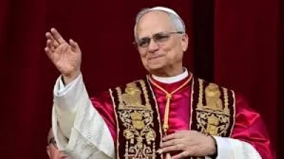 بابا الفاتيكان يندد “بالنزوح القسري” للمدنيين في غزة