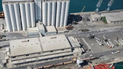 أربع بواخر محمّلة بـ94 ألف طن من القمح تصل إلى مرفأ طرطوس