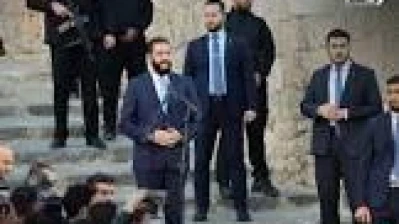 من حلب الشرع يشدد على بذل الجهود لإعادة الإعمار