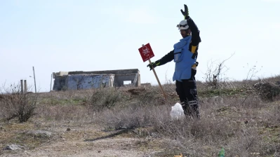 إصابة شاب بجروح خطيرة بانفجار لغم أرضي في سهل الغاب