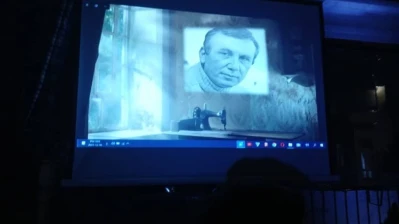 "قمر دمشق" يضيء ليل القيمرية: استعادة لنزار قباني الثائر في قلب مدينته المحررة