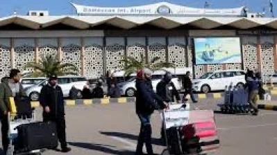 وصول 32 سوريا ضمن أول طائرة إجلاء من السودان