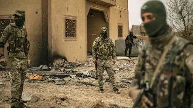 قسد تنفذ "إعدامات ميدانية" بدعم من التحالف الدولي في الرقة ودير الزور