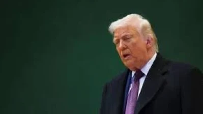 ترامب: أسطول حربي آخر يتجه نحو إيران الآن