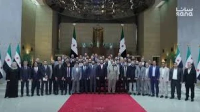 الشرع يحدد أولويات بناء الدولة ويكشف خطط إعادة الإعمار في سوريا