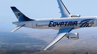 "رحلة العودة بـ 165 ألف جنيه".. قفزة جنونية في أسعار تذاكر الطيران من الخليج إلى القاهرة وسط التوترات الإقليمية