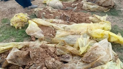 نقل جثامين من مقبرة جماعية في الشدادي إلى حلب للكشف عن هوياتها