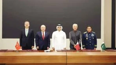 تركيا وقطر وباكستان وإندونيسيا توقع اتفاقا للتعاون الدفاعي