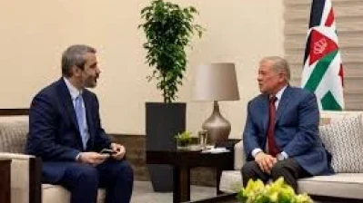 الشيباني يلتقي ملك الأردن في العقبة ويبحثان تعزيز العلاقات الثنائية