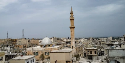 قوات النظام السوري تقصف أطراف بلدتي مجارز وسرمين بأكثر من 8 مسيّرات