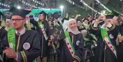 جامعة دمشق تحتفل بتخريج 400 طالب وطالبة من كليتي طب الأسنان والإعلام باسم “دفعة النصر 2024