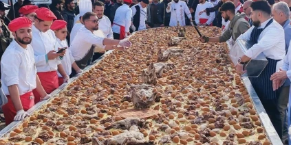 أكبر منسف مليحي في حوران… بصرى الشام تحتفل بالنصر بإحياء تراثها العريق”