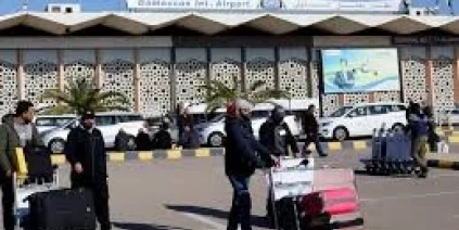 وصول 32 سوريا ضمن أول طائرة إجلاء من السودان