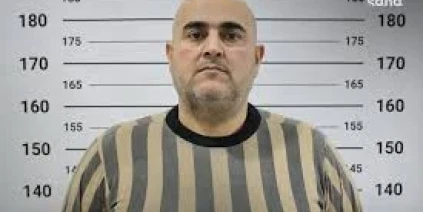 توقيف عنصر سابق في الفرقة الرابعة بتهم تهريب أسلحة إلى “قسد” وتجارة المخدرات