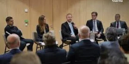 وفد هيئة الاستثمار السورية يشارك في باريس بمؤتمر حول فرص الاستثمار في سوريا