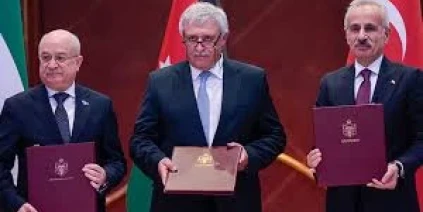 سوريا والأردن وتركيا يوقعون مذكرة تفاهم لتطوير قطاعات النقل والربط اللوجستي