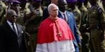 بابا الفاتيكان ينتقد "سارقي أفريقيا" ويحذر من دمار العالم على يد "حفنة طغاة"