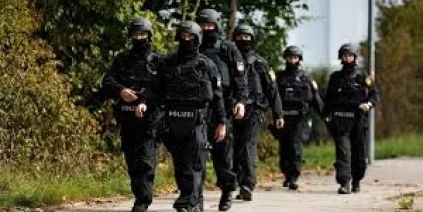 شبكة تهريب في ألمانيا تستخدم تصاريح إقامة لاجئين سوريين