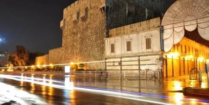 قلعة دمشق تحتضن أمسيات صيف سوريا بأجواء تجمع التاريخ بالفن والعائلة والطفولة