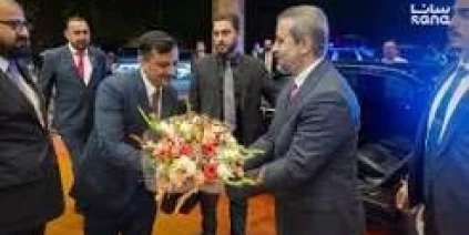 الشيباني يصل إسلام أباد بأول زيارة لوزير خارجية سوري منذ 19 عاماً