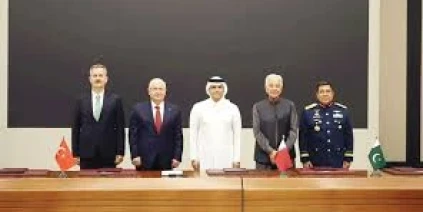 تركيا وقطر وباكستان وإندونيسيا توقع اتفاقا للتعاون الدفاعي