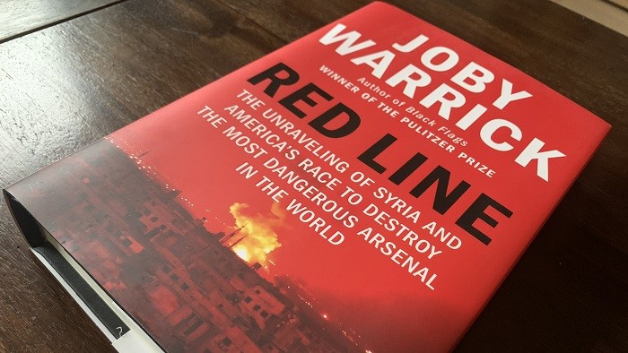 غلاف كتاب الخط الأحمر للكاتب جوبي واريك
