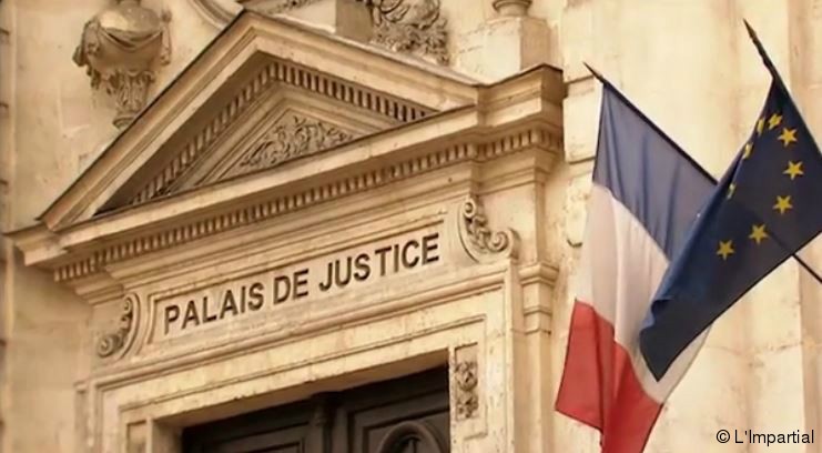 القضاء الفرنسي (إنترنت)