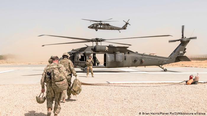 القوات الاميركية والناتو يغادرون افغانستان