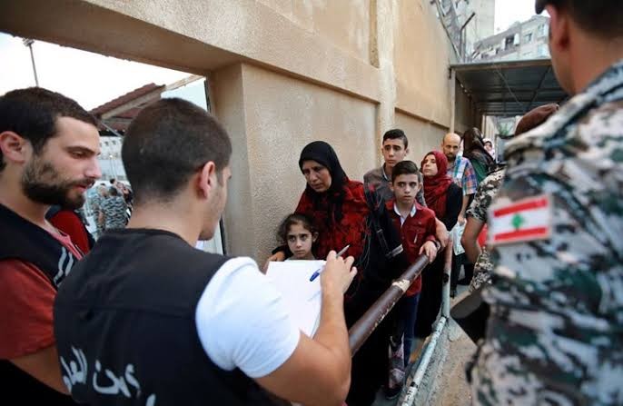 لبنان:  اللاجئون السوريون  يعودون إلى سورية 