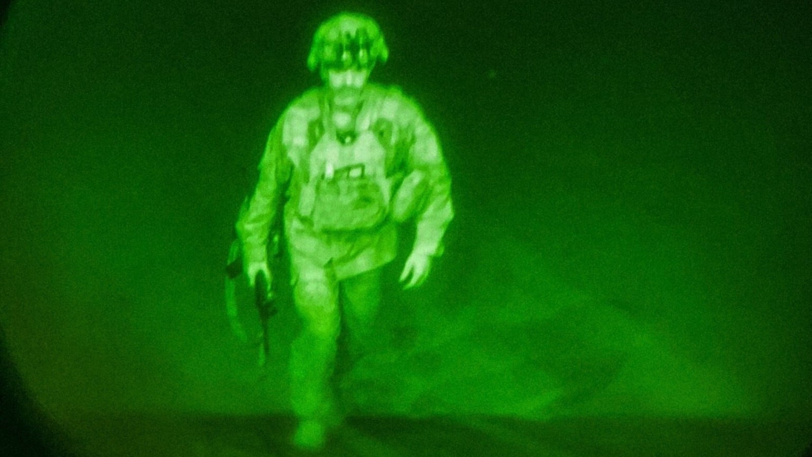 صورة رحيل آخر جندي أميركي من أفغانستان