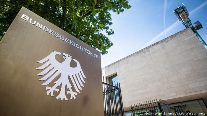 المحكمة الدستورية الألمانية تؤيد حكما بالمؤبد بحق متورط في مذبحة في سوريا