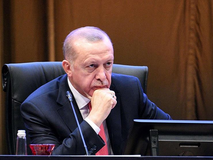 التحقيق مع 30 شخصا نشروا تغريدات عن "وفاة" إردوغان
