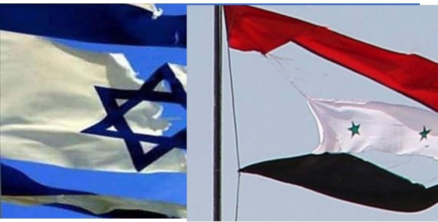 علم النظام السوري وبجانبه علم دولة الاحتلال (انترنت)
