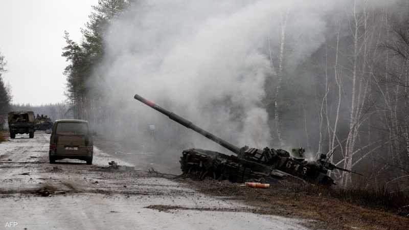 دبابة روسية مدمرة (سكاي نيوز)