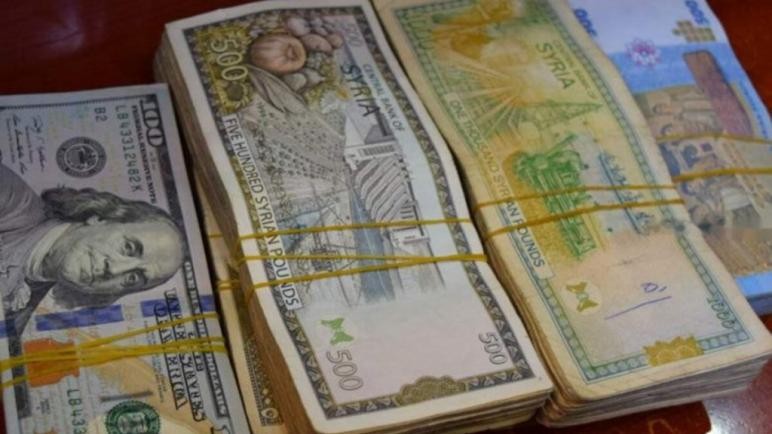الليرة السورية تنخفض امام العملات الأجنبية