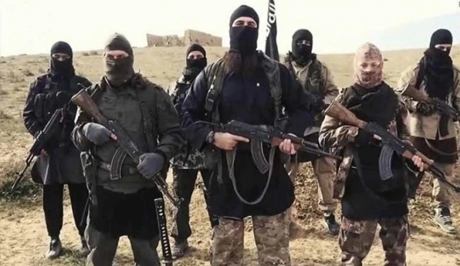 عناصر من قوات داعش في سوريا(انترنت)