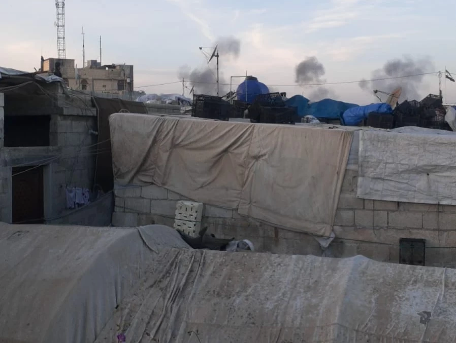 التالي:القصف طال مناطق بالقرب من مخيم باب السلامة شمالي حلب
