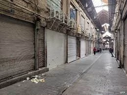 محلات تجارية تلتزم الإضراب في إيران