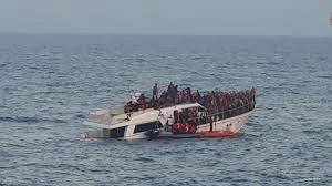 غرق سفينة مهاجرين