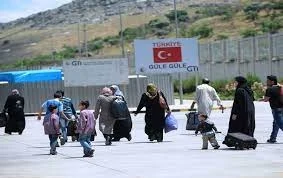 لادئون سوريون تضرروا من الزلزال في تركيا